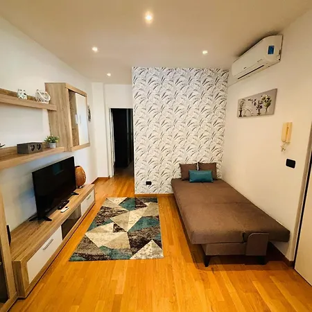 Oli's House Апартаменты Бари